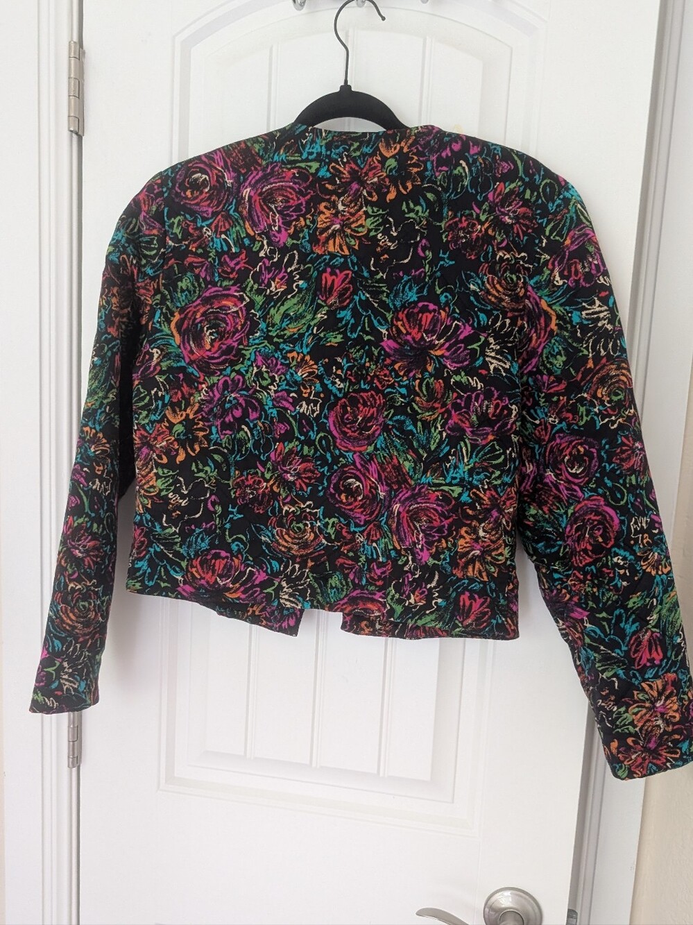VTG Silk Multicolor Cropped Quilted Jacket - Picture 9 of 9